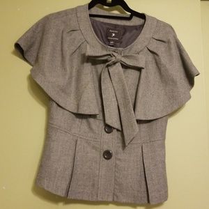 NWOT Cap sleeve cape/vest medium